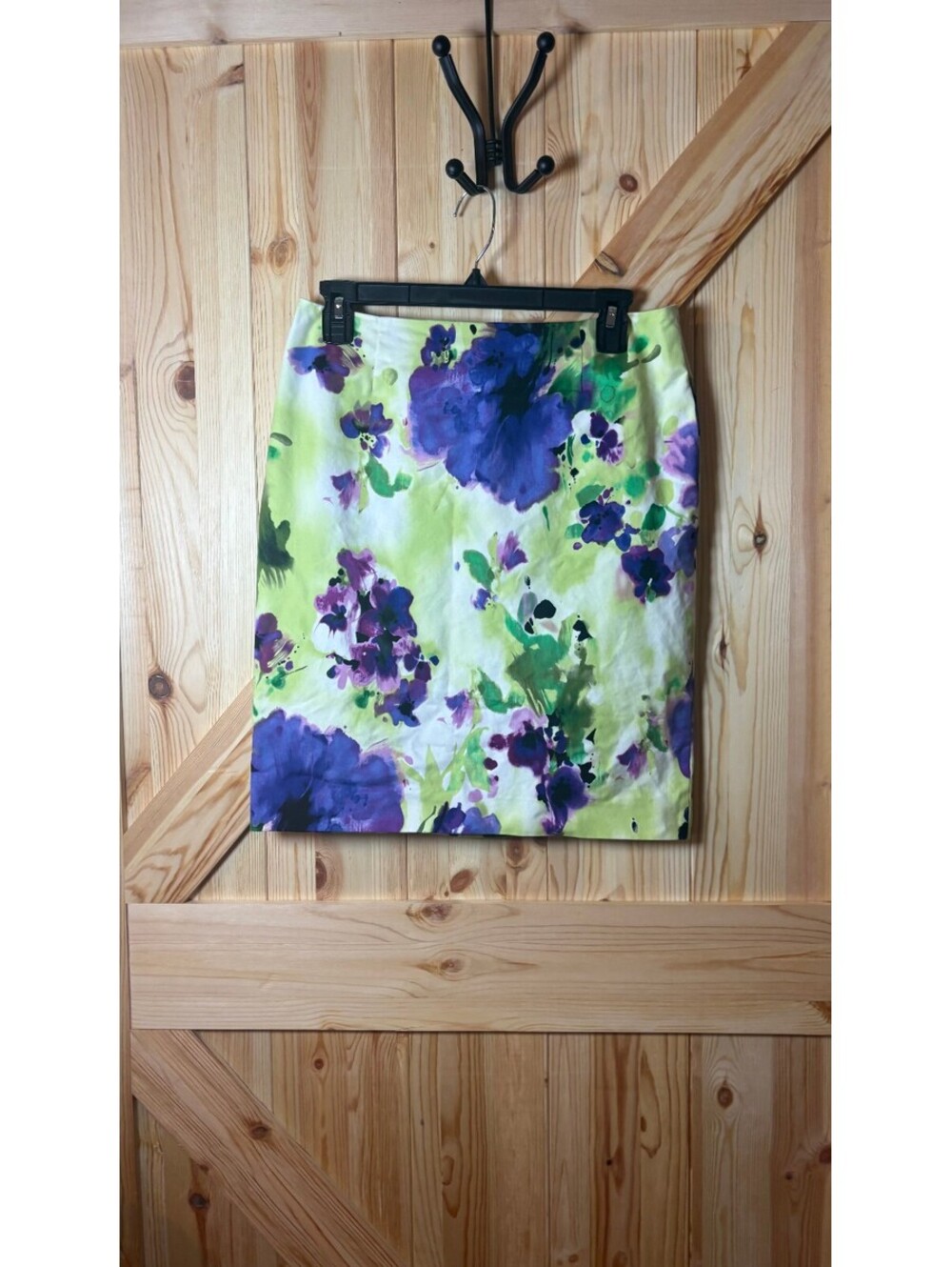 Jones New York Floral Pencil Skirt with Yellow Background Size 6